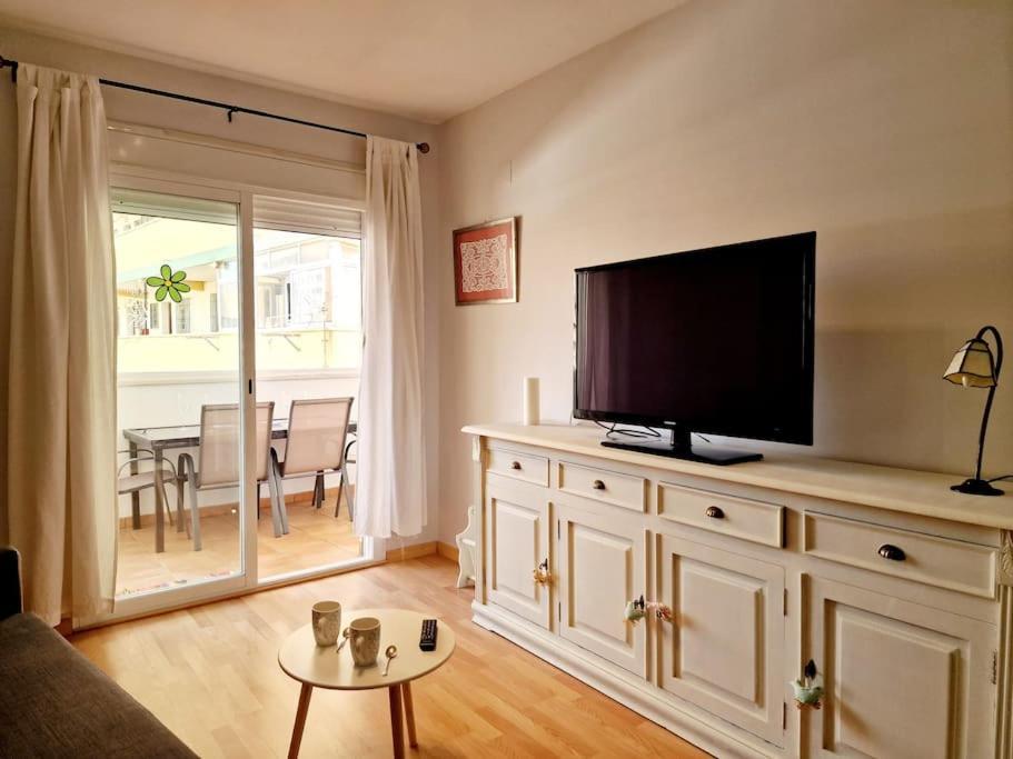 Alcantara Tower 2 Bedrooms فوينخيرولا المظهر الخارجي الصورة