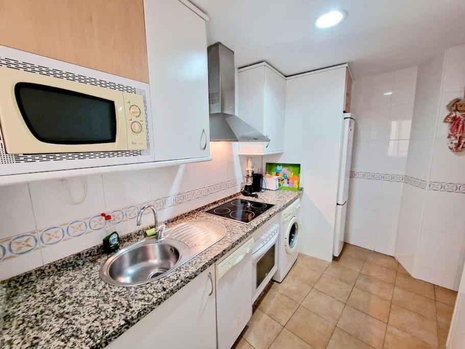 Alcantara Tower 2 Bedrooms فوينخيرولا المظهر الخارجي الصورة