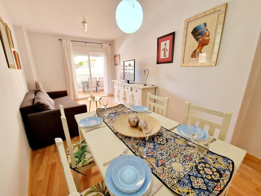 Alcantara Tower 2 Bedrooms فوينخيرولا المظهر الخارجي الصورة