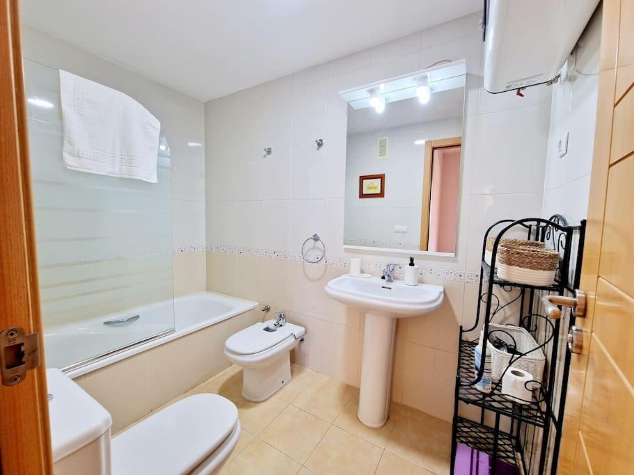 Alcantara Tower 2 Bedrooms فوينخيرولا المظهر الخارجي الصورة